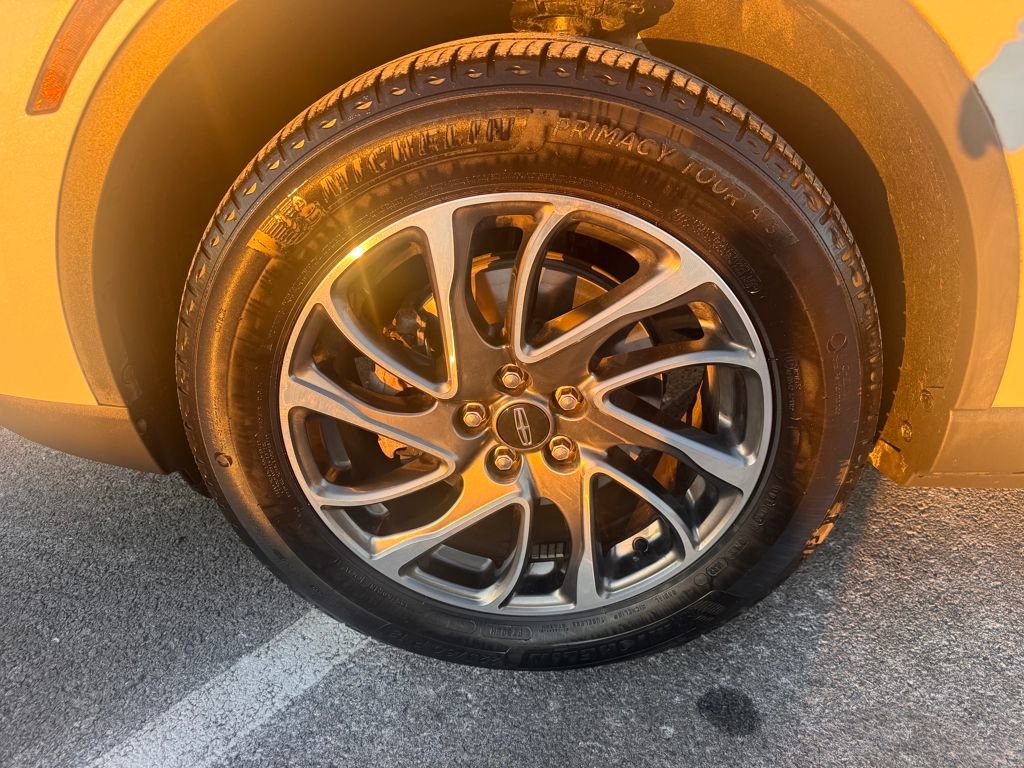 Certified 2022 Lincoln Corsair AWD w/ Equipment Group 101A image 24