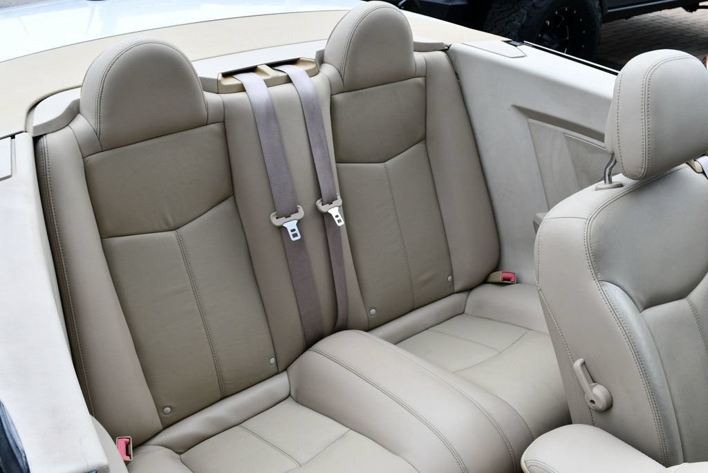 Used 2012 Chrysler 200 Limited FWD image 17