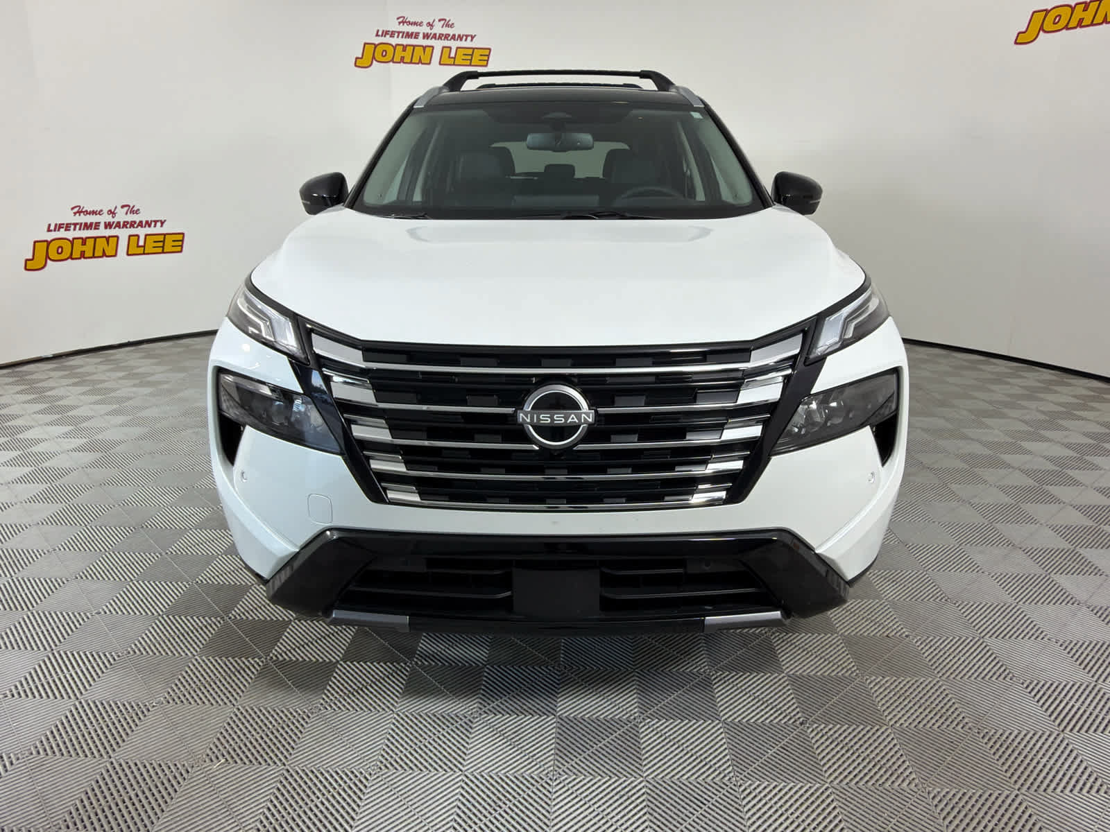 Certified 2026 Nissan Rogue Platinum AWD/4WD image 9