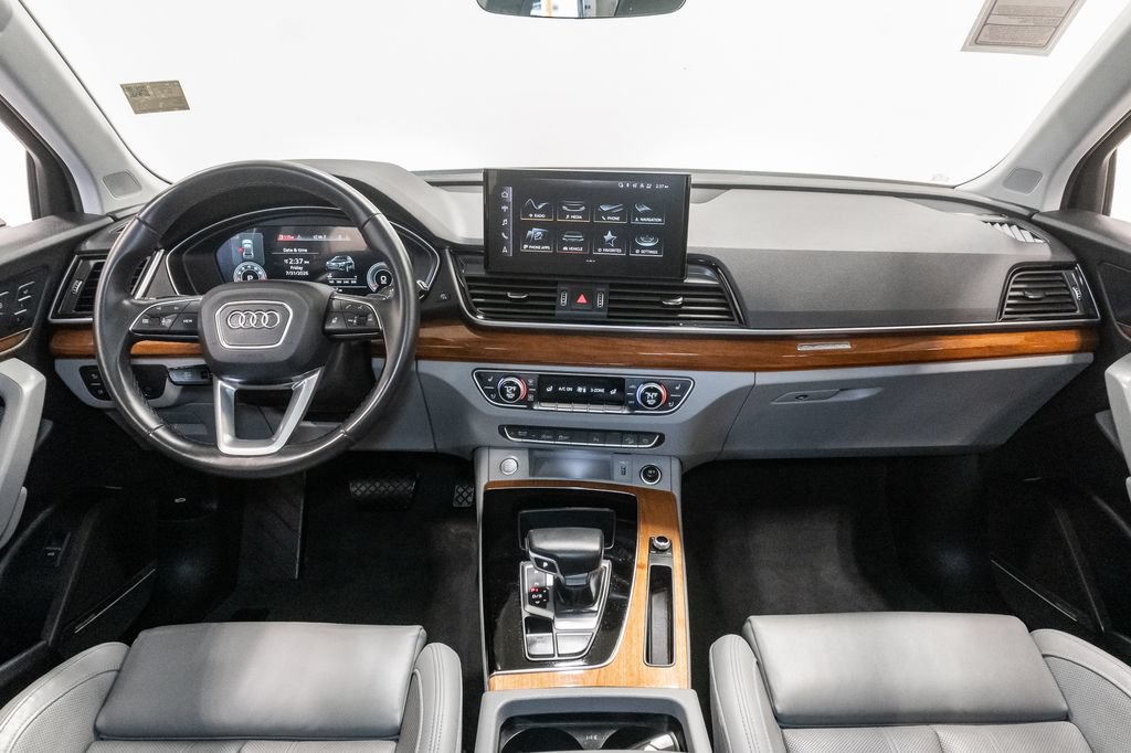 Used 2023 Audi Q5 2.0T Premium Plus w/ Premium Plus Package AWD/4WD image 29