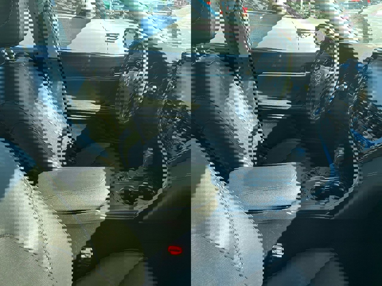 Used 2022 Toyota Camry XSE image 7