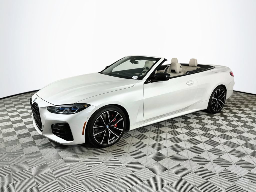 Used 2024 BMW M440i Convertible w/ Premium Package RWD image 3