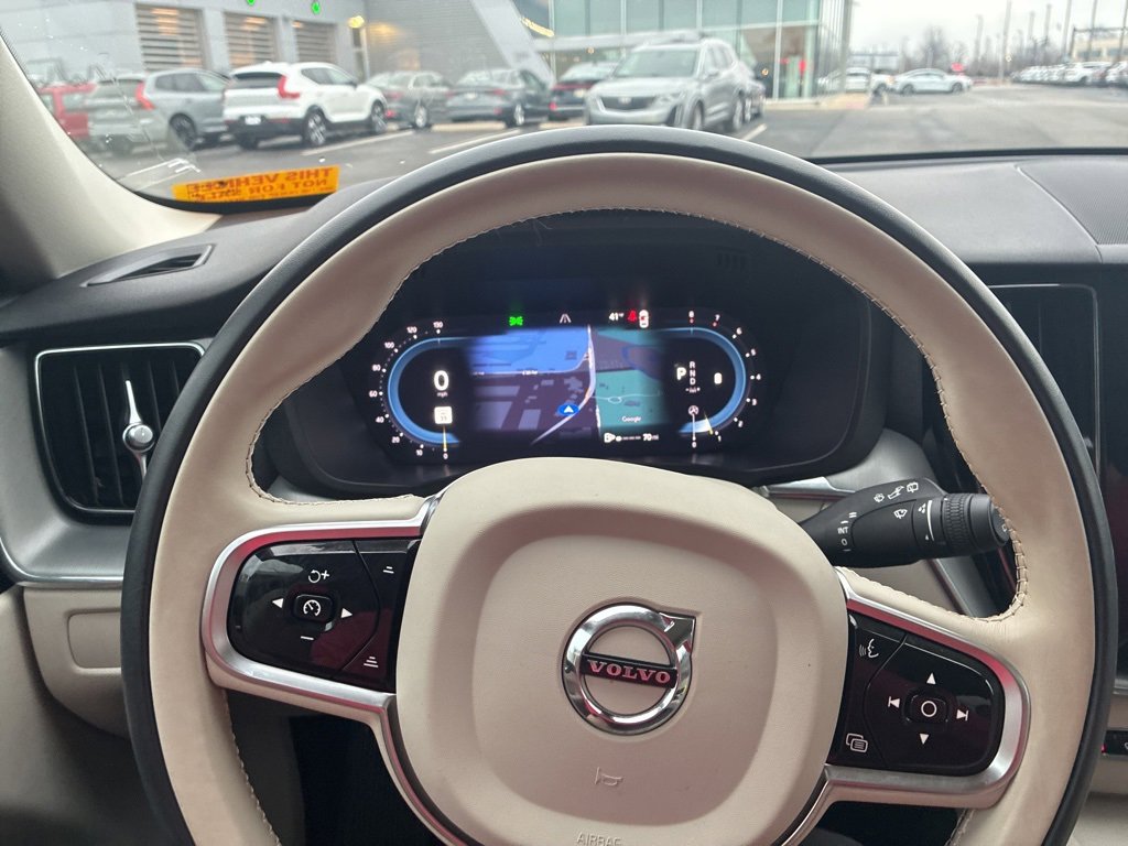Used 2023 Volvo XC60 B5 Core w/ Climate Package image 7