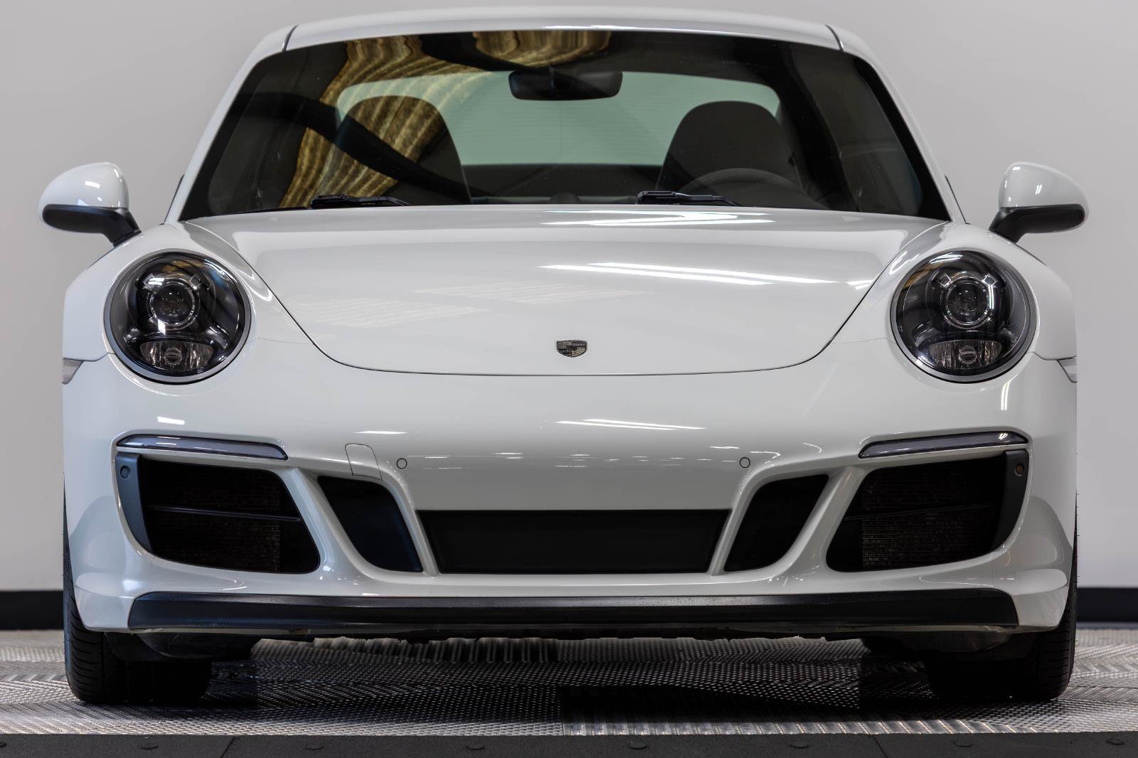 Used 2019 Porsche 911 Carrera GTS RWD image 4