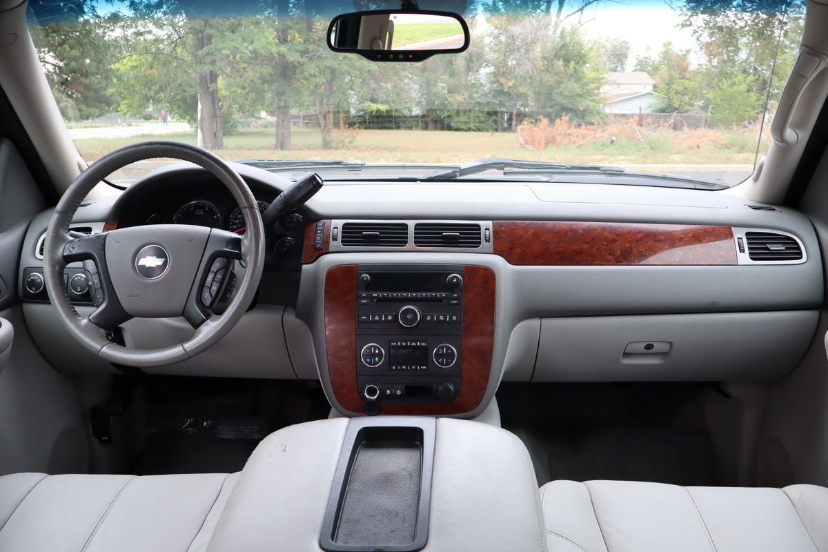 Used 2009 Chevrolet Silverado 2500 LTZ w/ LTZ Plus Package AWD/4WD image 16