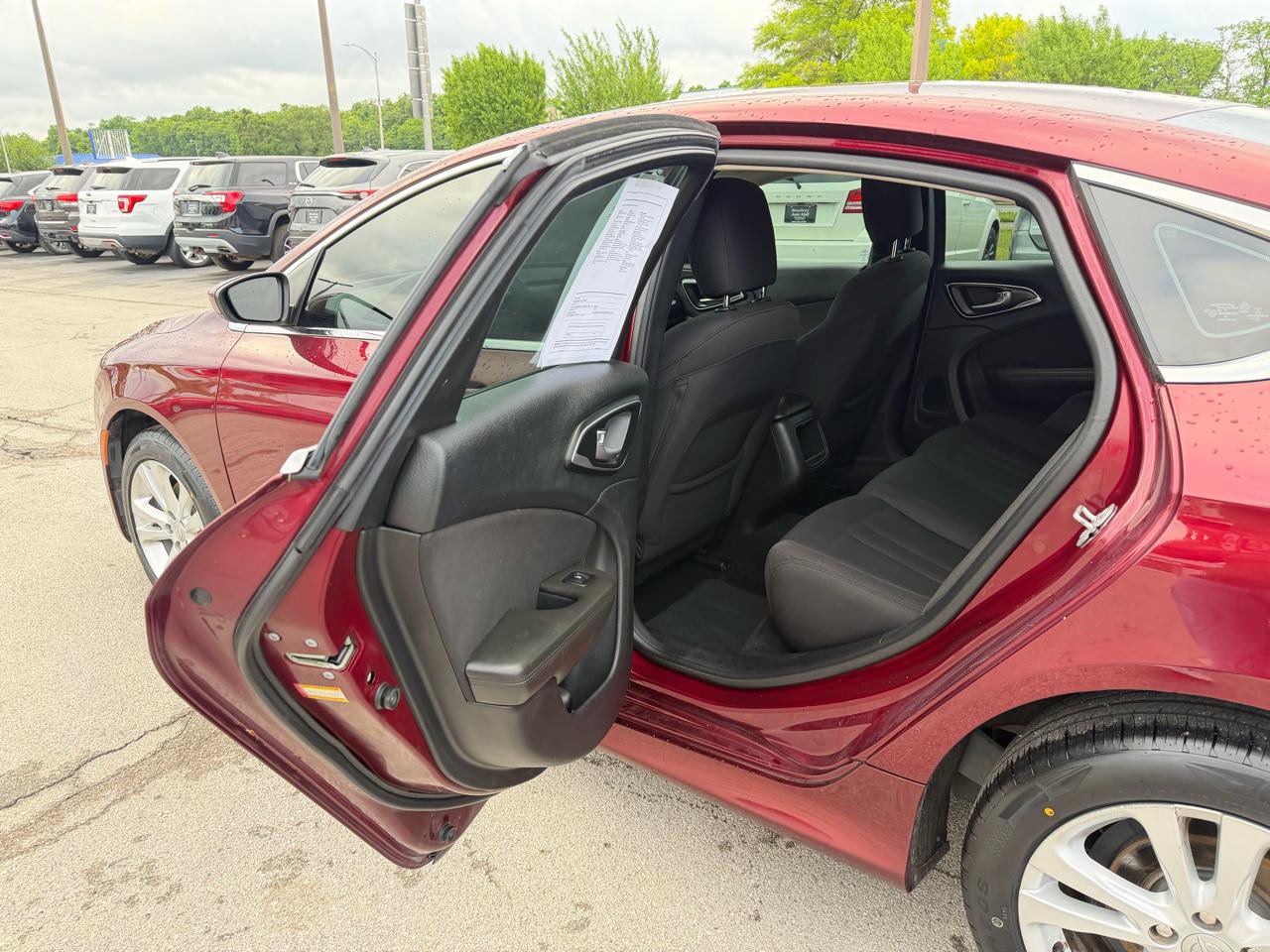 Used 2016 Chrysler 200 Limited FWD image 12