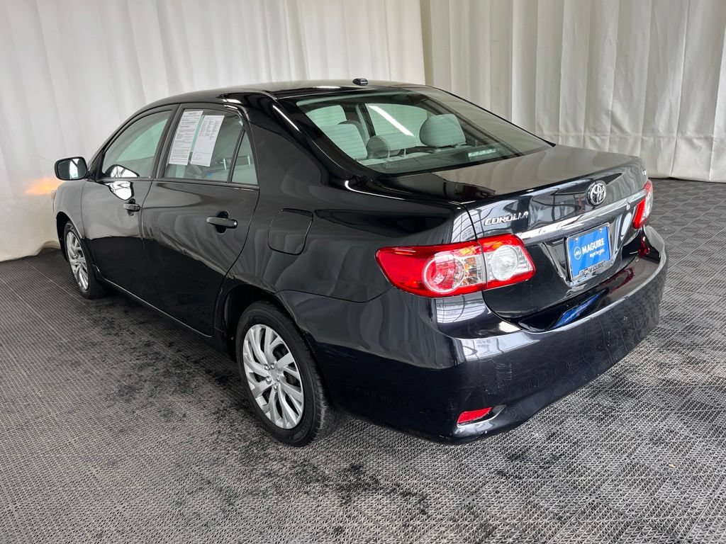 Used 2012 Toyota Corolla LE w/ Preferred Accessory Pkg FWD image 27