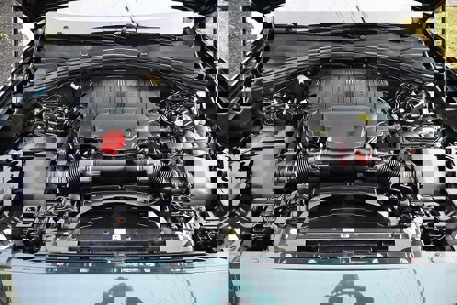 Used 2017 Jaguar F-PACE Prestige image 15