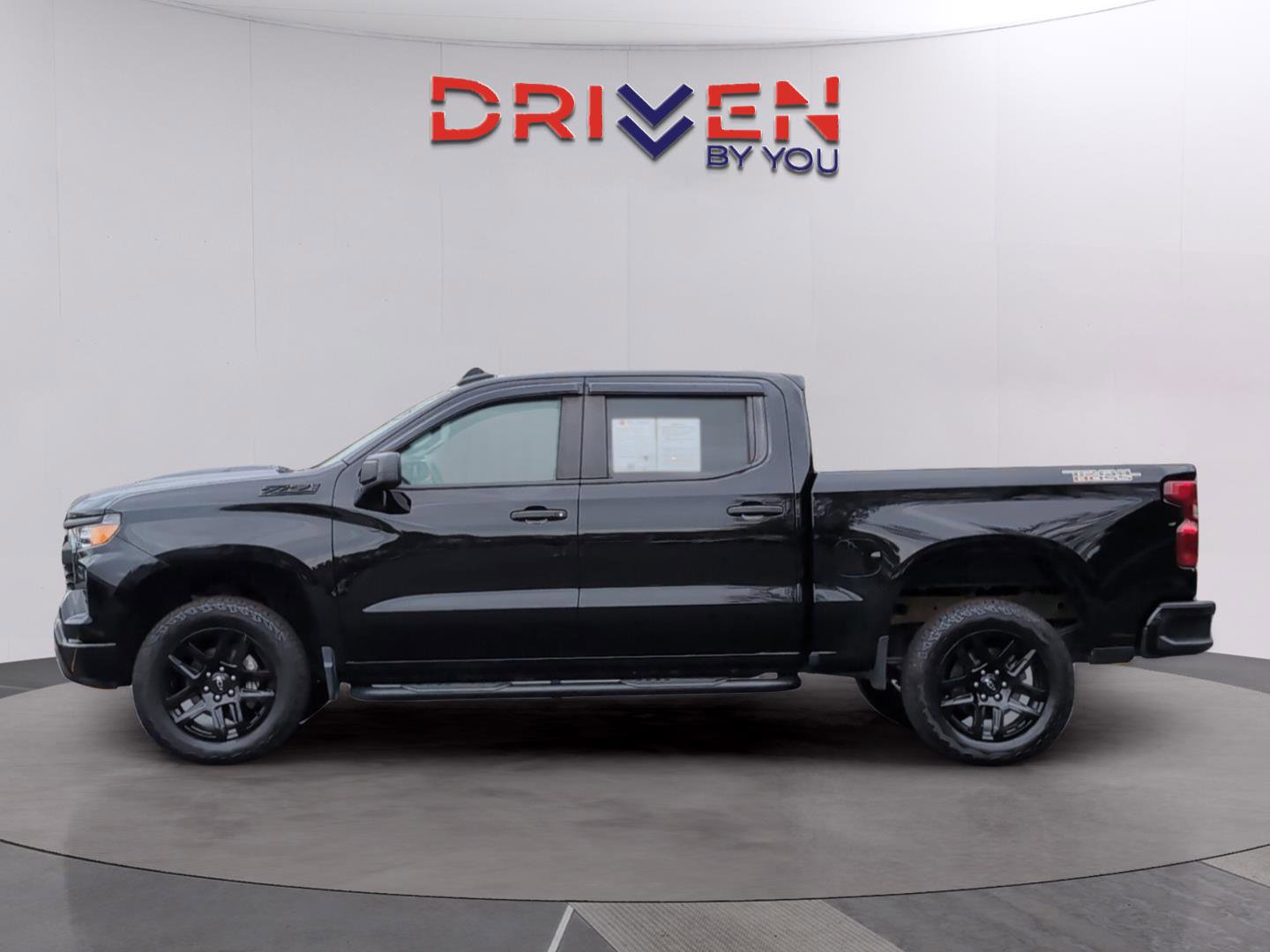 Certified 2023 Chevrolet Silverado 1500 Custom Trail Boss w/ LPO, Dark Essentials Package image 2