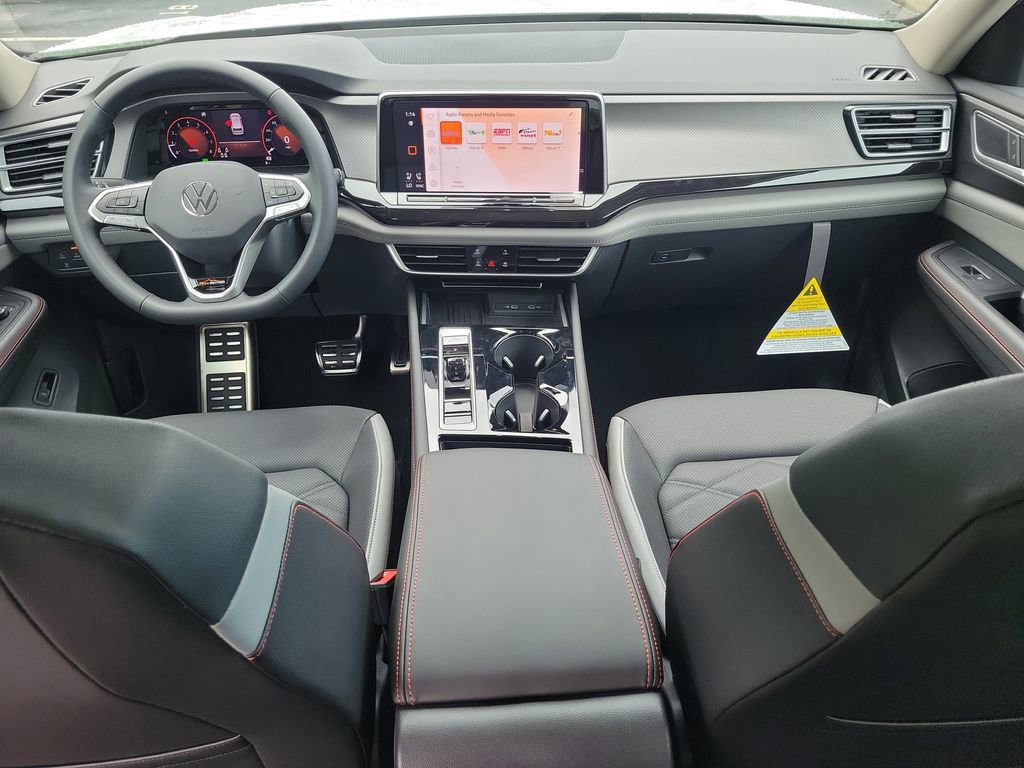 New 2026 Volkswagen Atlas Peak Edition image 15