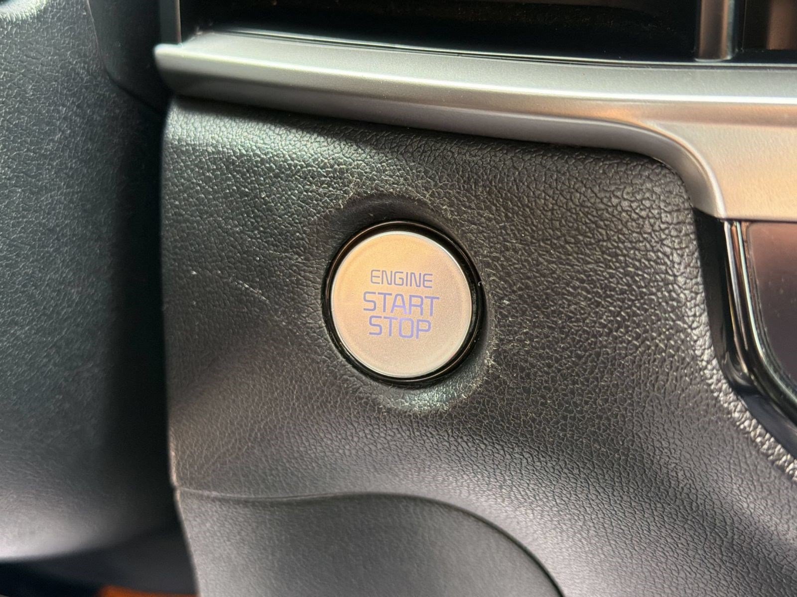 Used 2024 Kia Sorento S AWD/4WD image 16