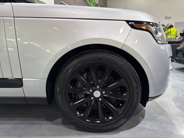 Used 2016 Land Rover Range Rover HSE AWD/4WD image 18