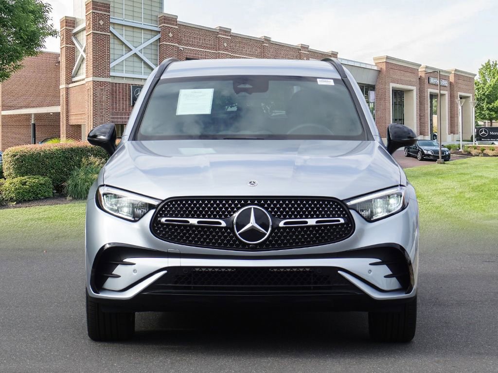 Certified 2025 Mercedes-Benz GLC 300 GLC 300 image 2