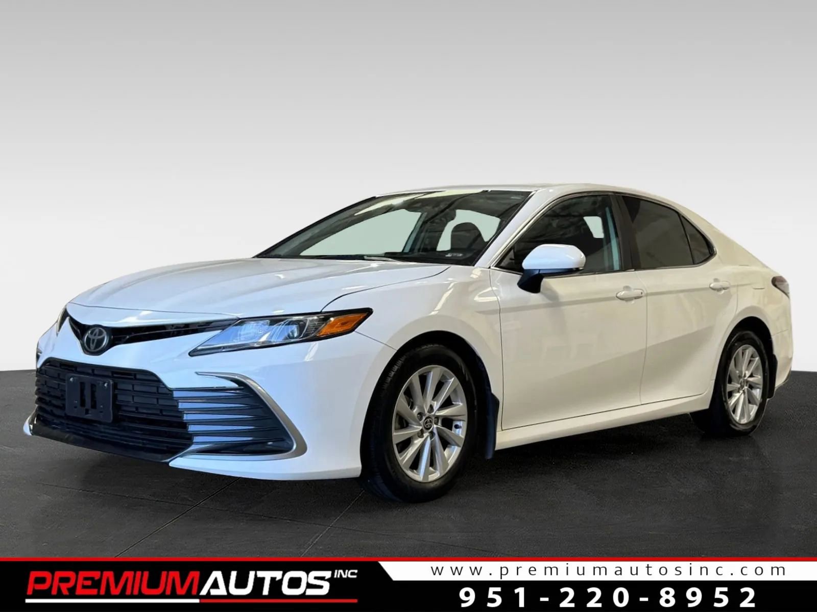 Used 2022 Toyota Camry LE