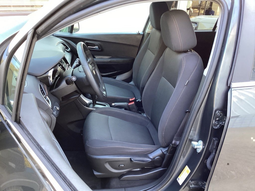Used 2019 Chevrolet Trax LT image 24