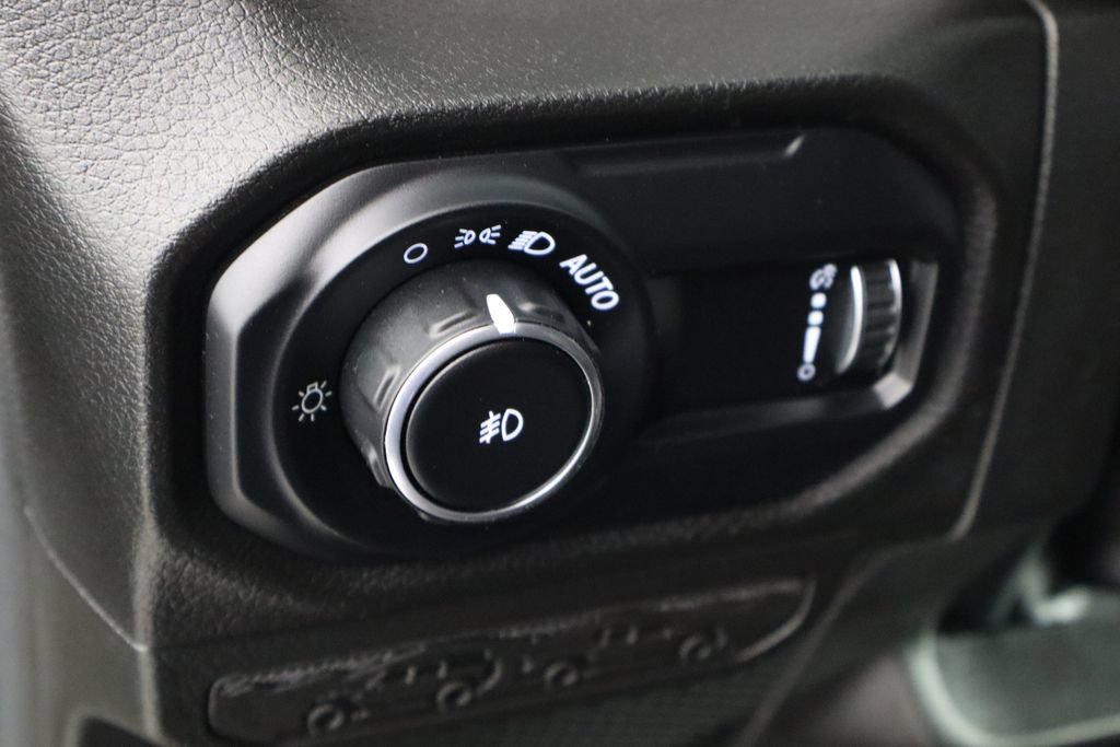 Used 2024 Jeep Wrangler Sport AWD/4WD image 20
