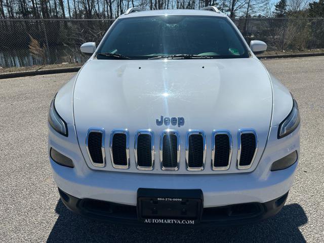Used 2018 Jeep Cherokee Latitude Plus AWD/4WD image 32