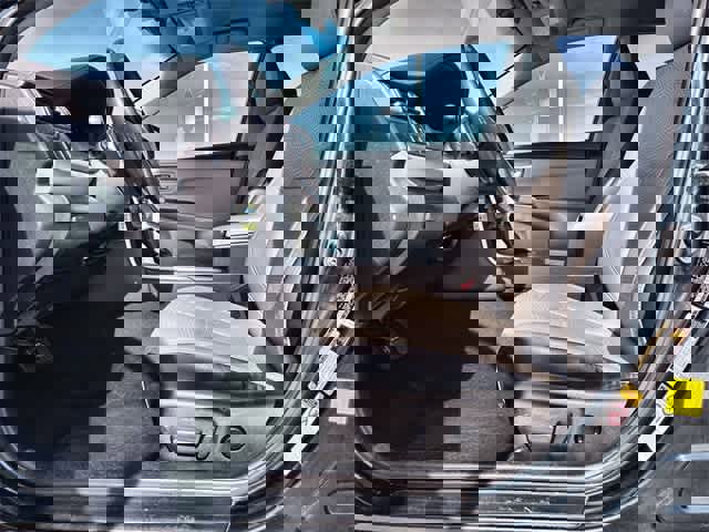 Used 2016 Toyota Camry SE image 18