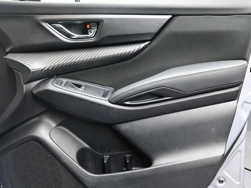 Used 2024 Subaru Ascent Premium w/ Convenience Package image 11