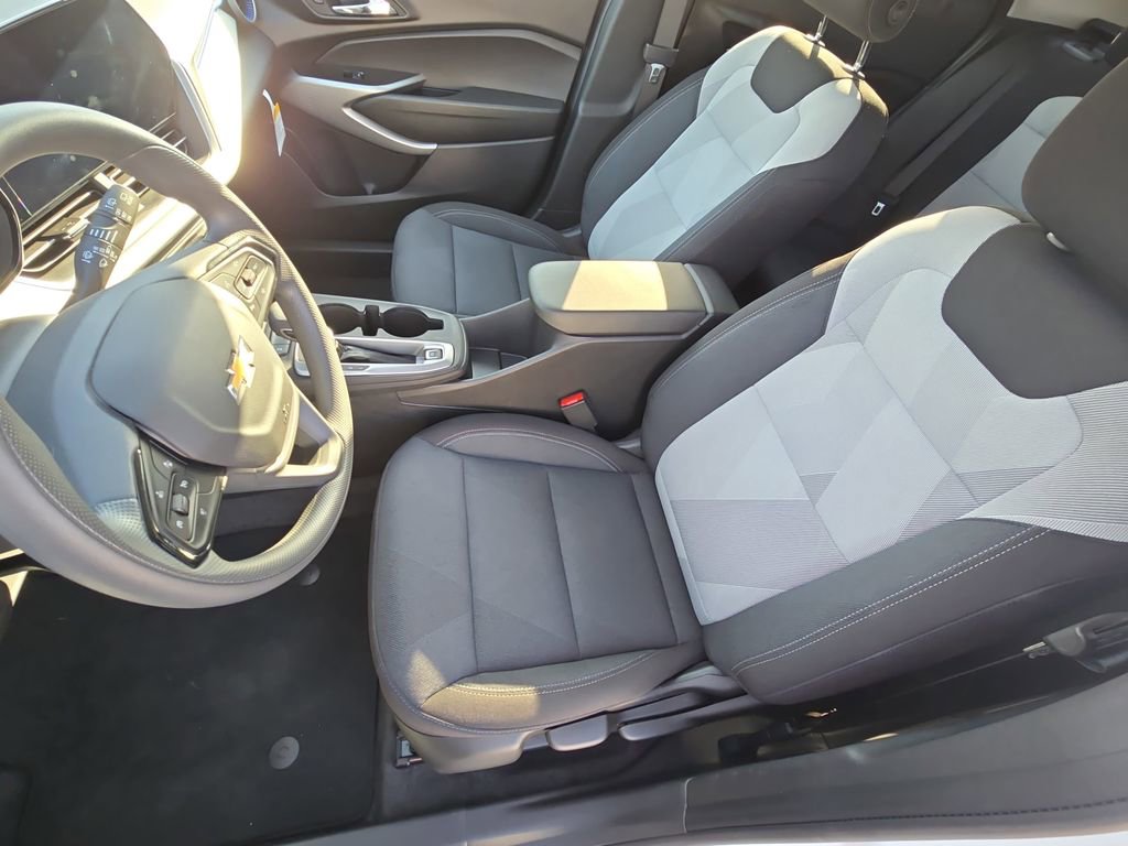 Used 2026 Chevrolet Trax LS w/ Driver Confidence Package FWD image 15