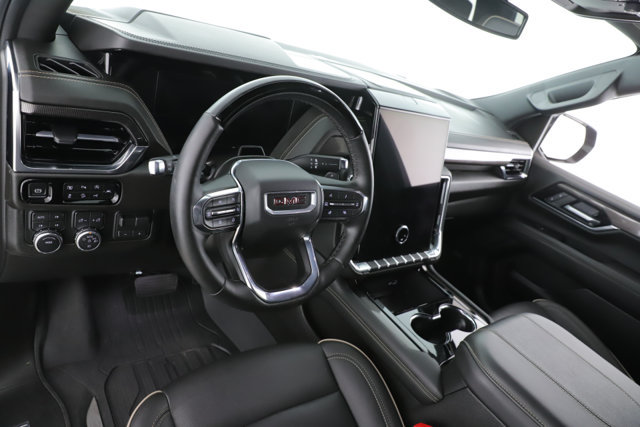 Used 2025 GMC Yukon Elevation AWD/4WD image 17