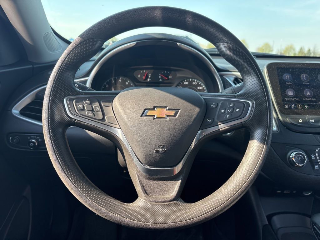 Used 2022 Chevrolet Malibu LS image 17