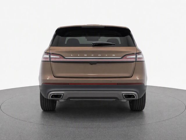 Used 2022 Lincoln Nautilus Reserve AWD/4WD image 6