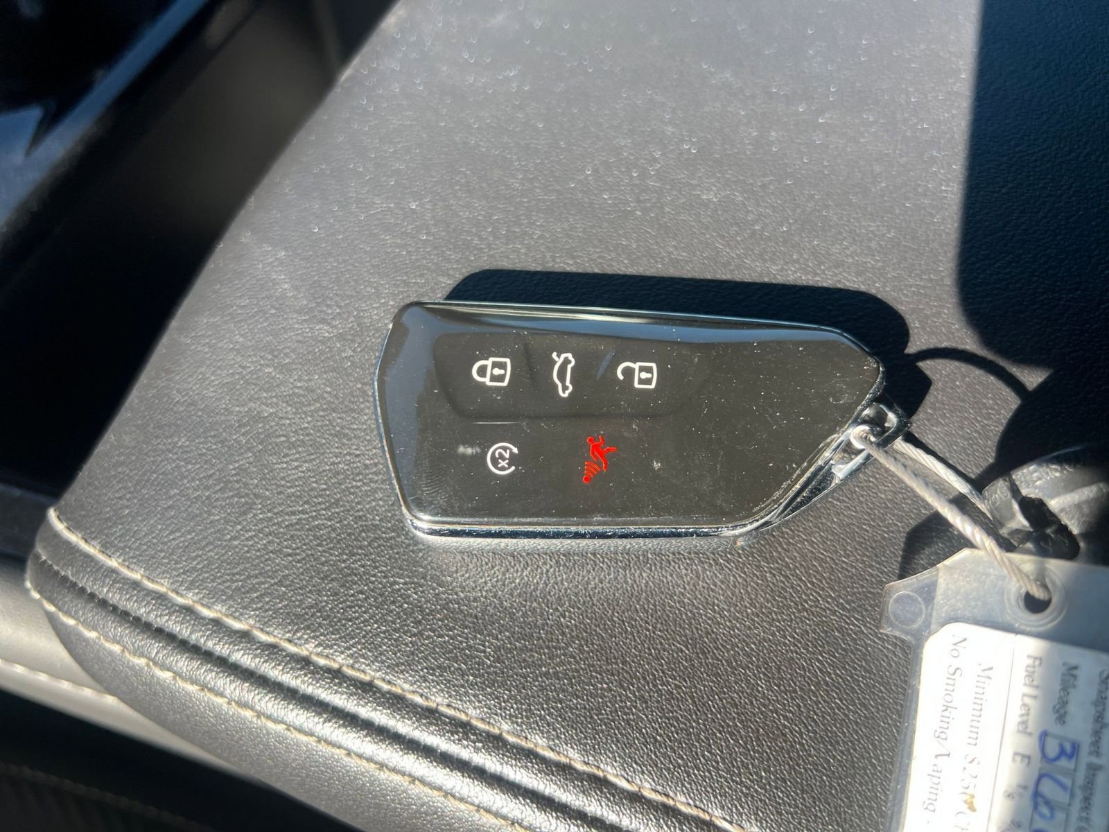 Used 2025 Volkswagen Atlas Cross Sport SE FWD image 21