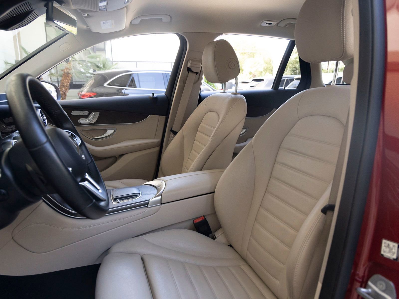Used 2021 Mercedes-Benz GLC 300 image 13