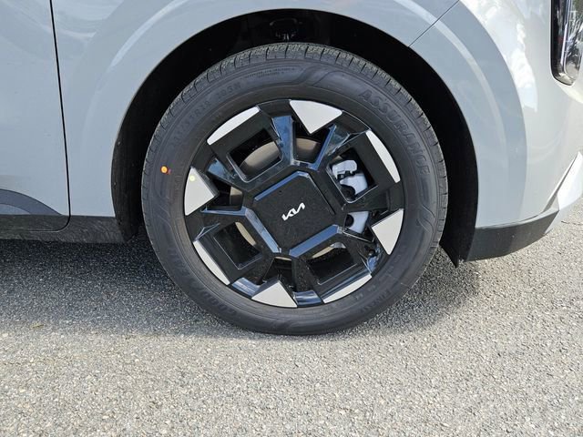 New 2026 Kia Carnival EX FWD image 11