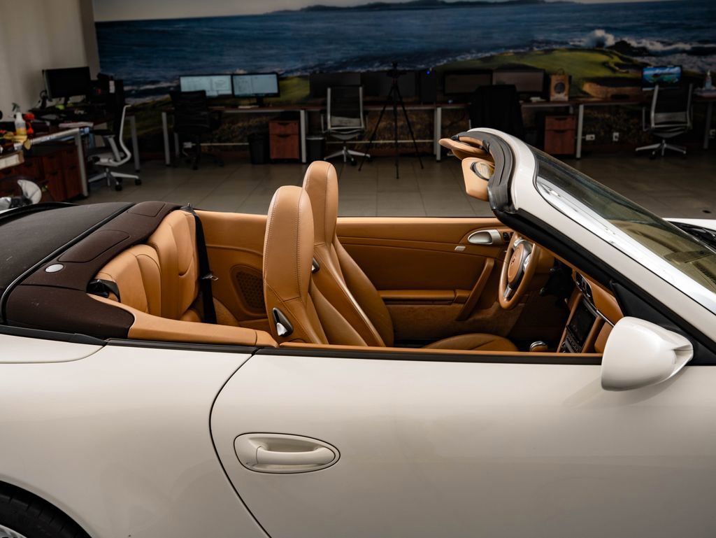 Used 2007 Porsche 911 Carrera 4S AWD/4WD image 24