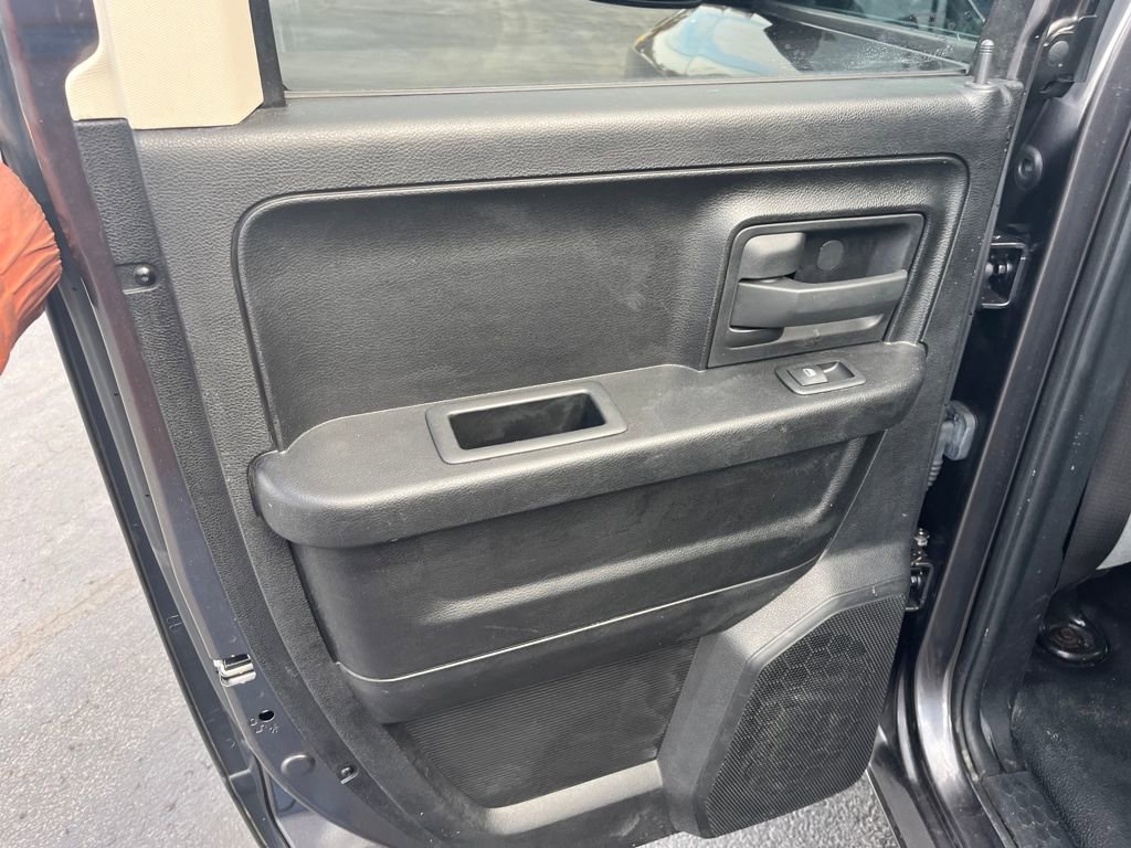Used 2014 RAM 1500 Tradesman image 21