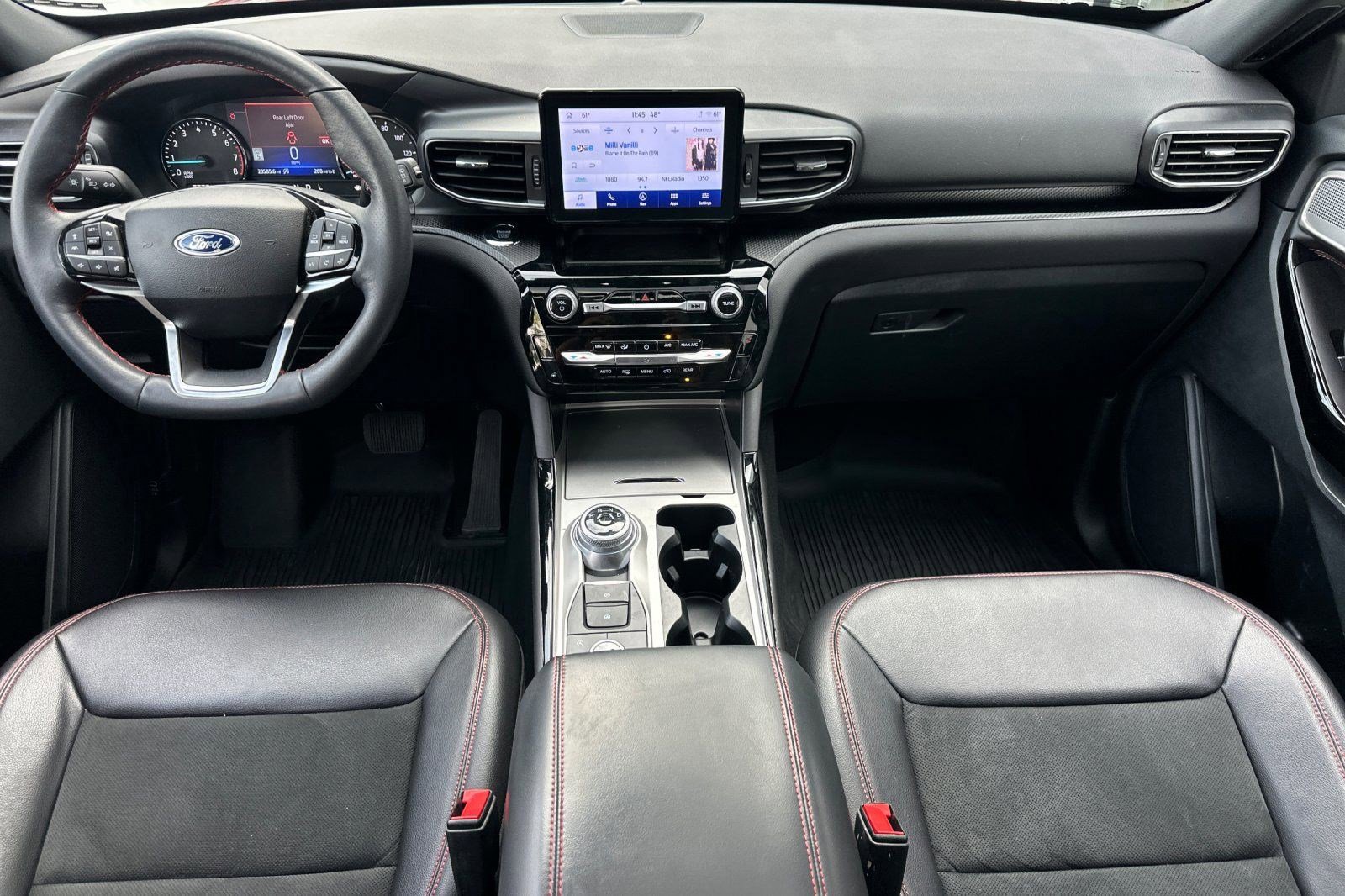 Used 2023 Ford Explorer ST-Line w/ Class IV Trailer Tow Package image 16