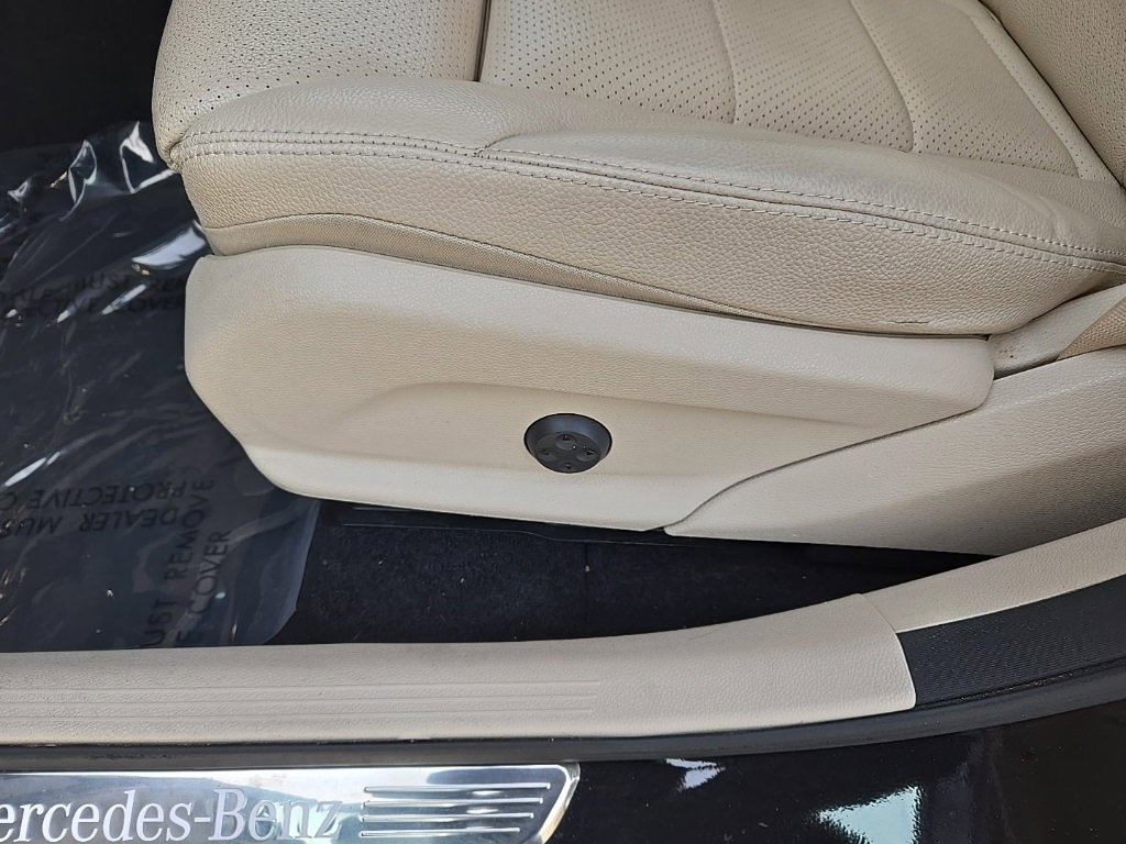 Used 2021 Mercedes-Benz GLC 300 4MATIC image 57