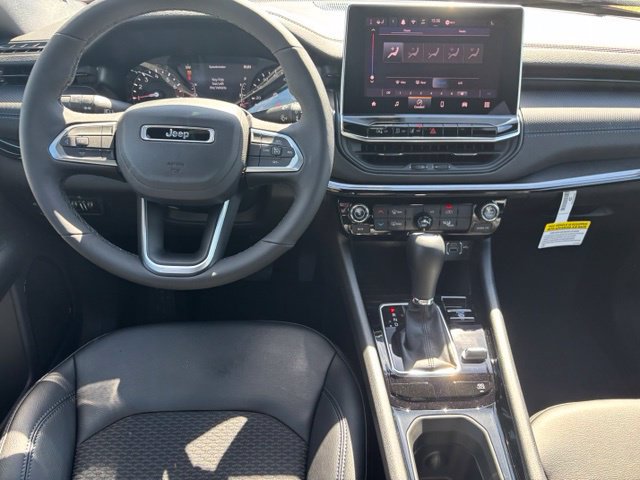 New 2026 Jeep Compass Latitude AWD/4WD image 17