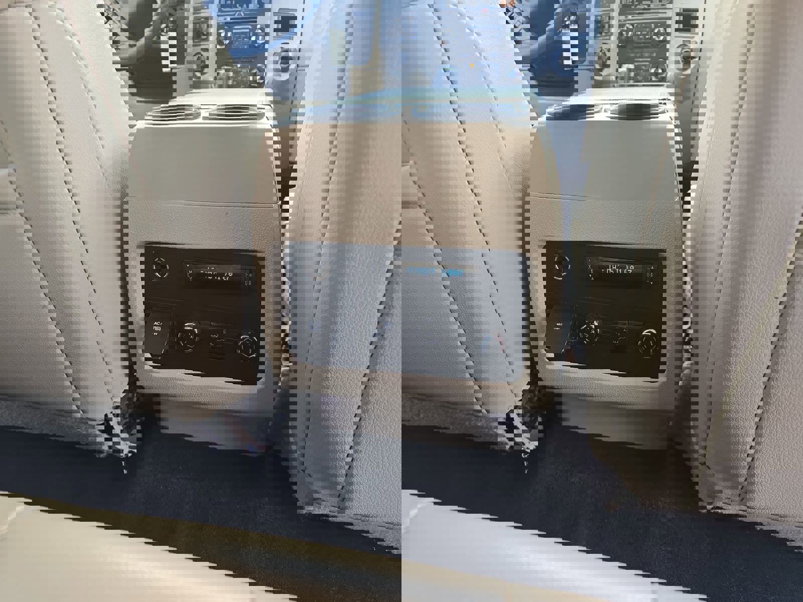 Used 2016 Ford Expedition EL XLT w/ Equipment Group 202A image 13