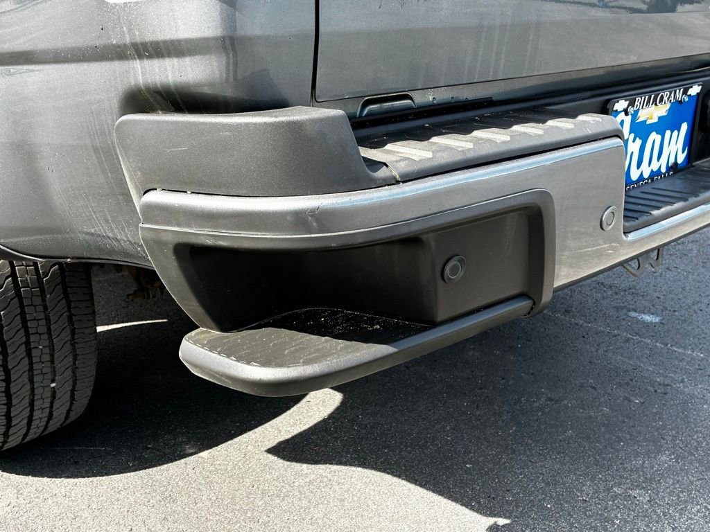 Used 2022 Chevrolet Colorado LT w/ Fleet Safety Package image 13