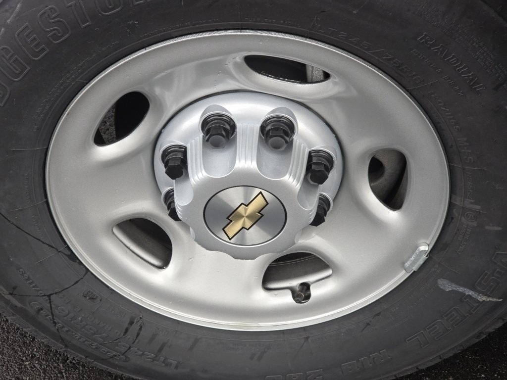 New 2025 Chevrolet Express 2500 Extended w/ Driver Convenience Package RWD image 18