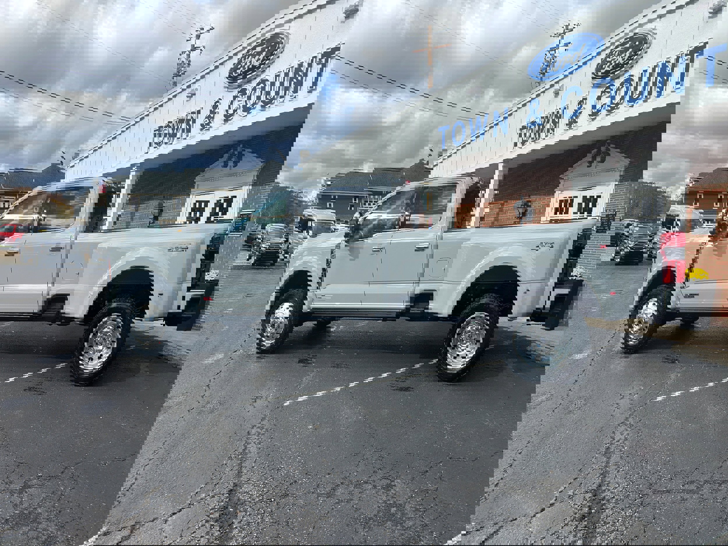 New 2026 Ford F450 Platinum image 7