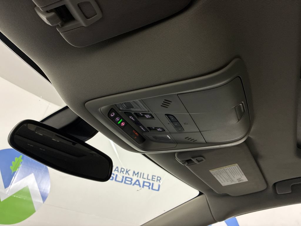 Used 2019 Buick Enclave Essence FWD image 18