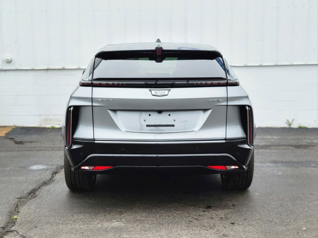 New 2025 Cadillac Lyriq Luxury w/ LPO, Floor Liner Package image 4