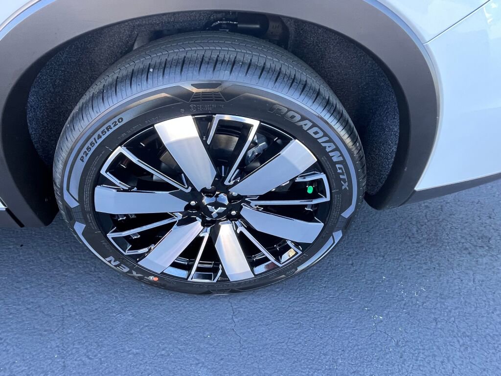 New 2025 Mitsubishi Outlander SE image 26