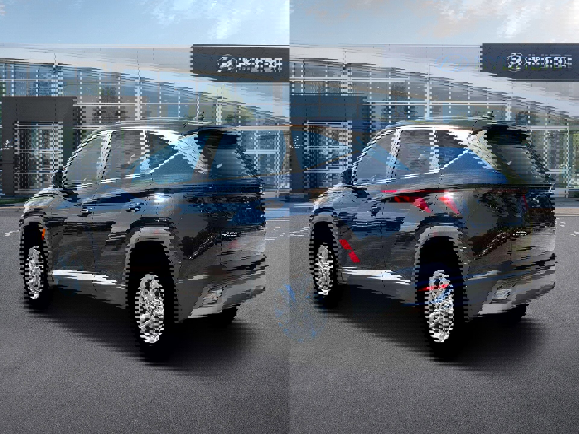 Certified 2026 Hyundai Tucson SE image 4