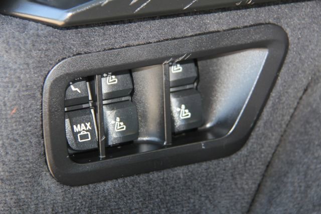 Used 2019 BMW X7 xDrive40i w/ Cold Weather Package image 40