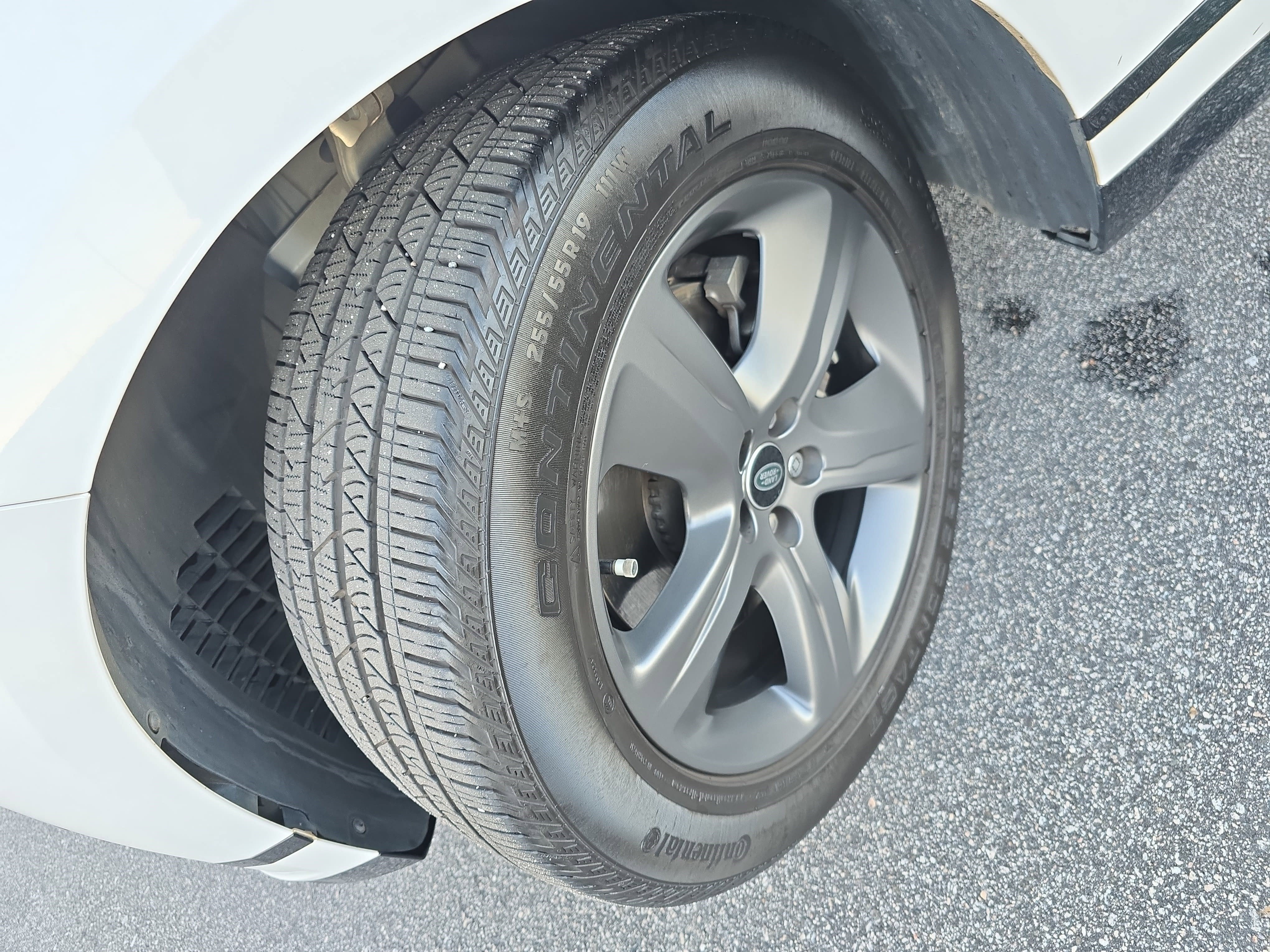 Used 2022 Land Rover Range Rover Velar R-Dynamic S image 31