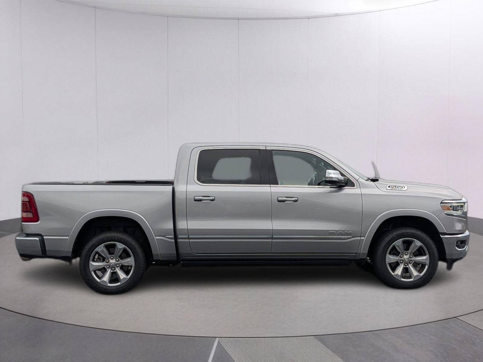 Used 2022 RAM 1500 Limited AWD/4WD image 7