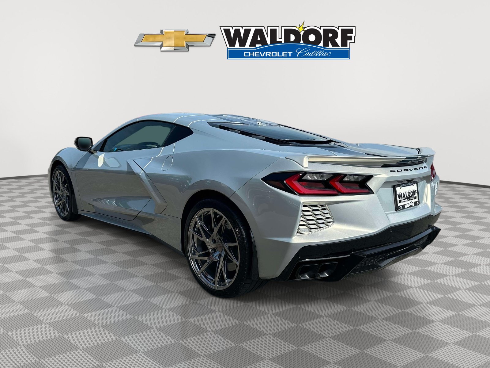 Used 2024 Chevrolet Corvette Stingray Premium Cpe w/ Z51 Performance Package RWD image 4