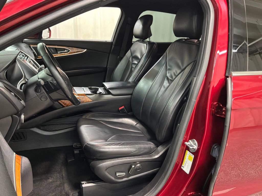 Used 2016 Lincoln MKX Select AWD/4WD image 19
