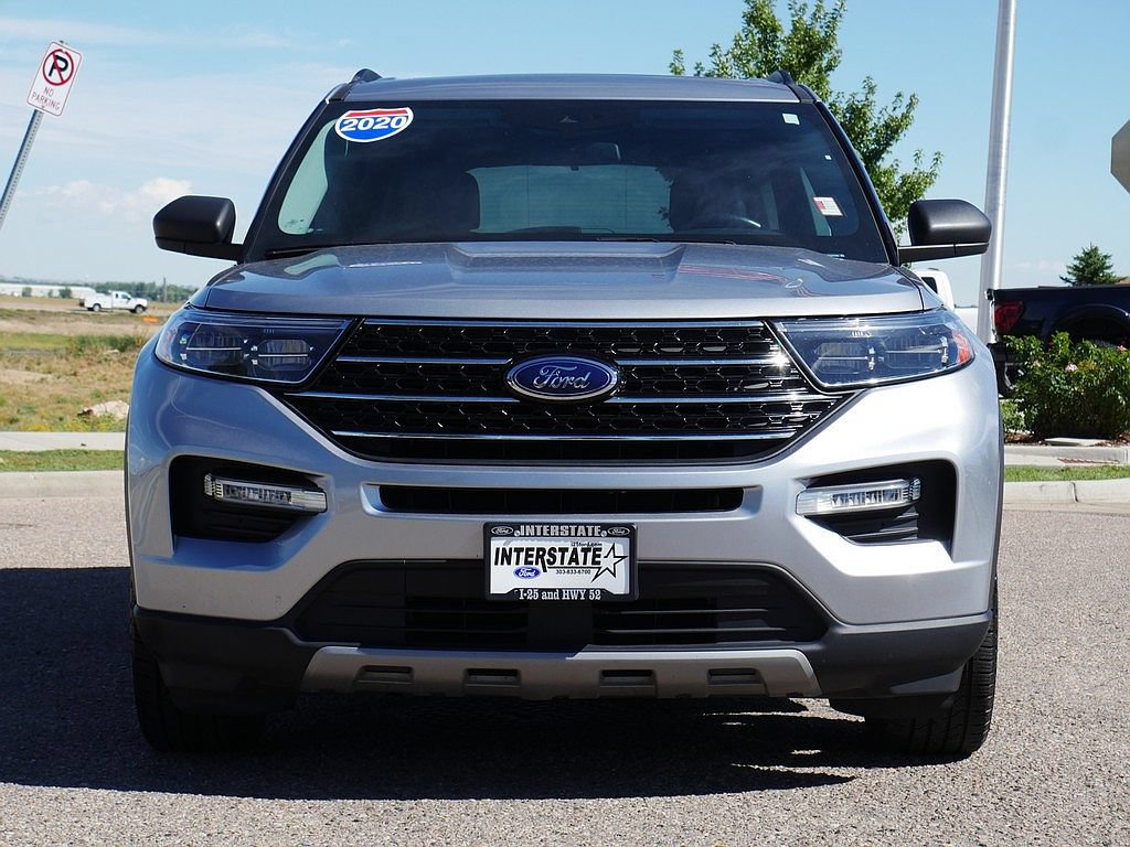 Used 2020 Ford Explorer XLT w/ Equipment Group 202A AWD/4WD image 9