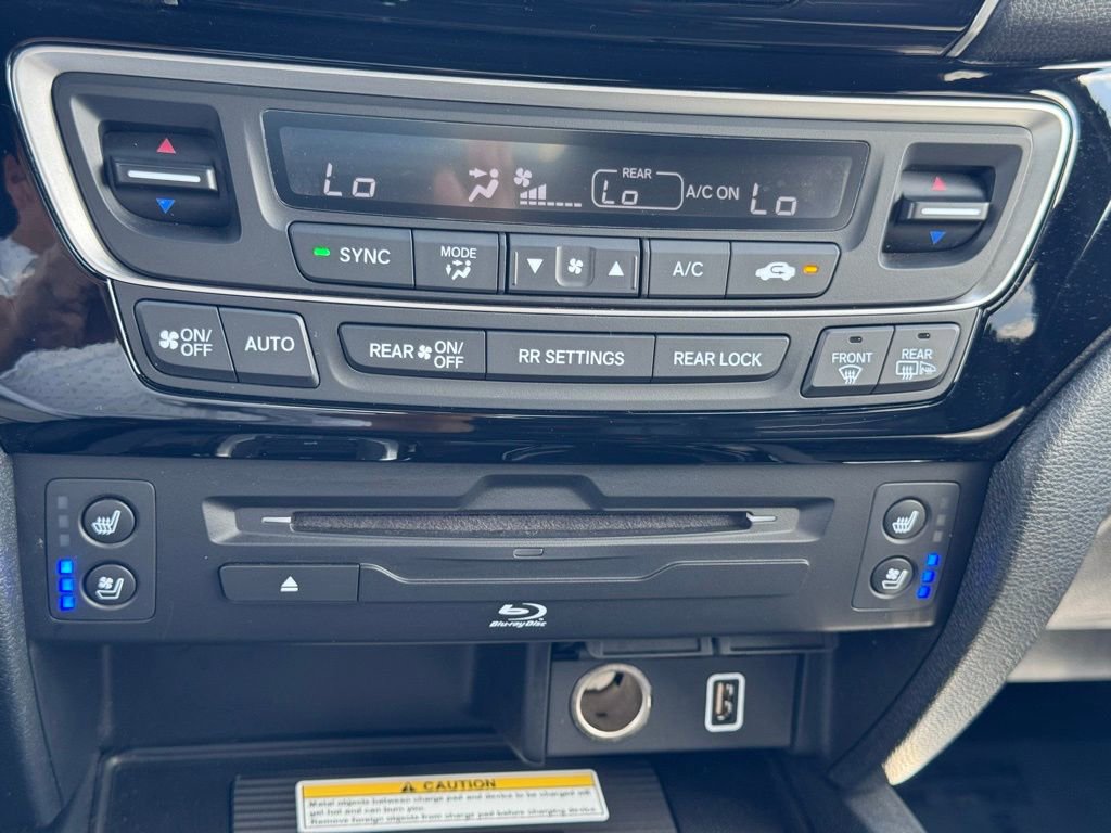 Used 2022 Honda Pilot Black Edition image 14